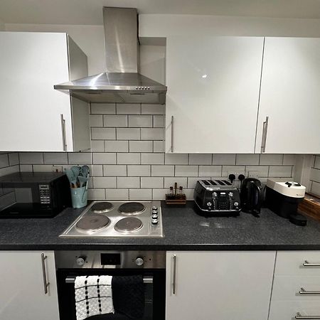 Cosy 1 Bedroom Flat - London Bagian luar foto